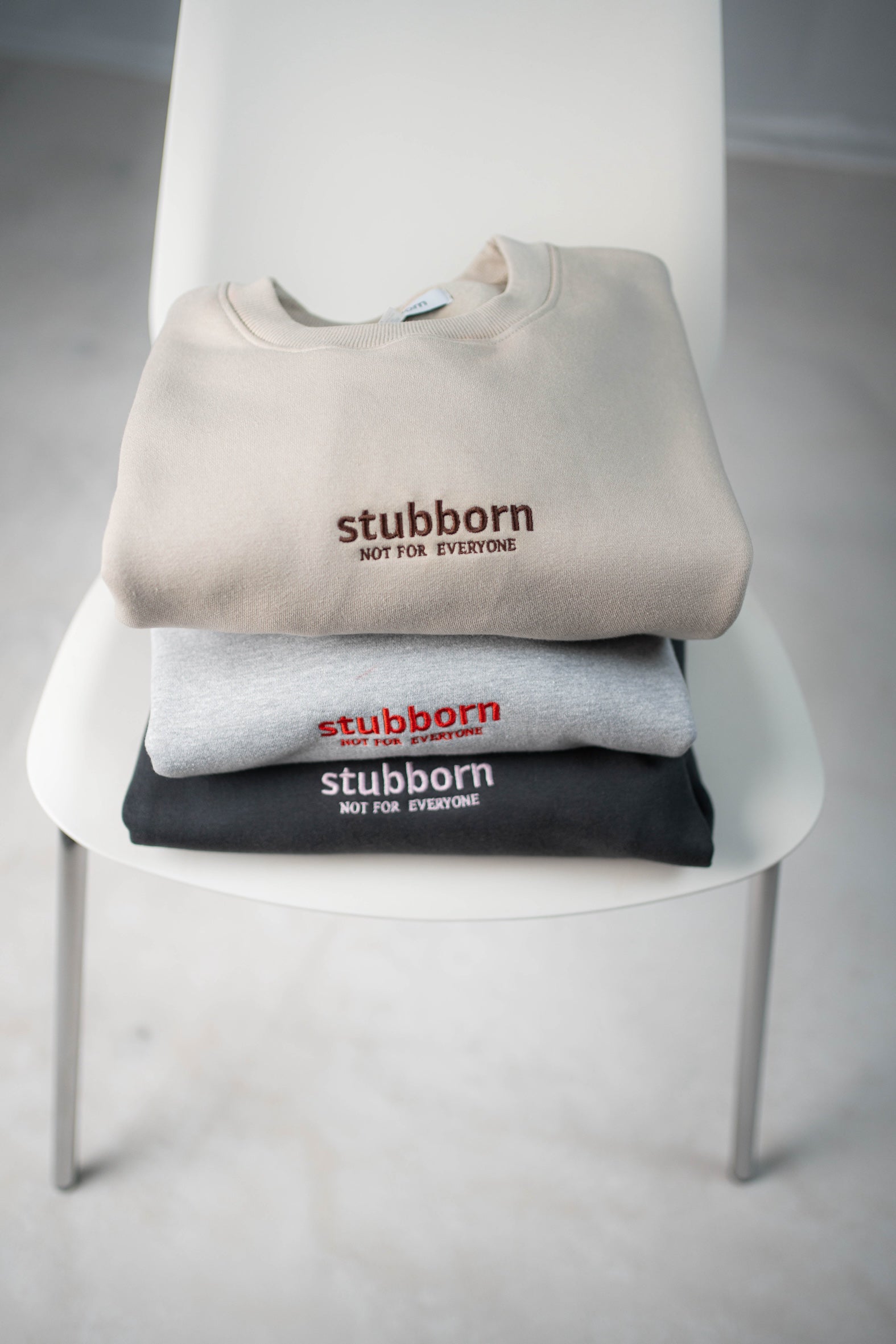 Sudadera sin Capucha básica Arena y Marrón