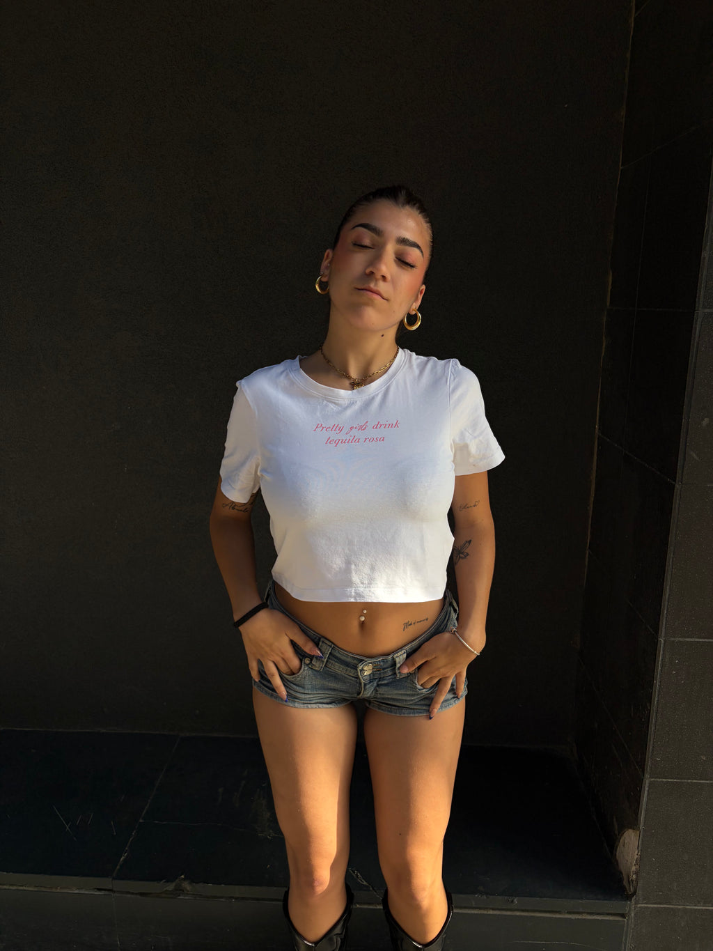 Top Corto Blanco - Rosa