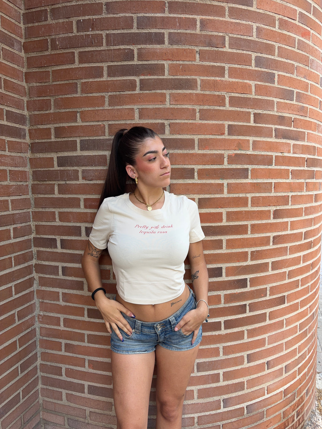 Top Corto Beige - Rojo